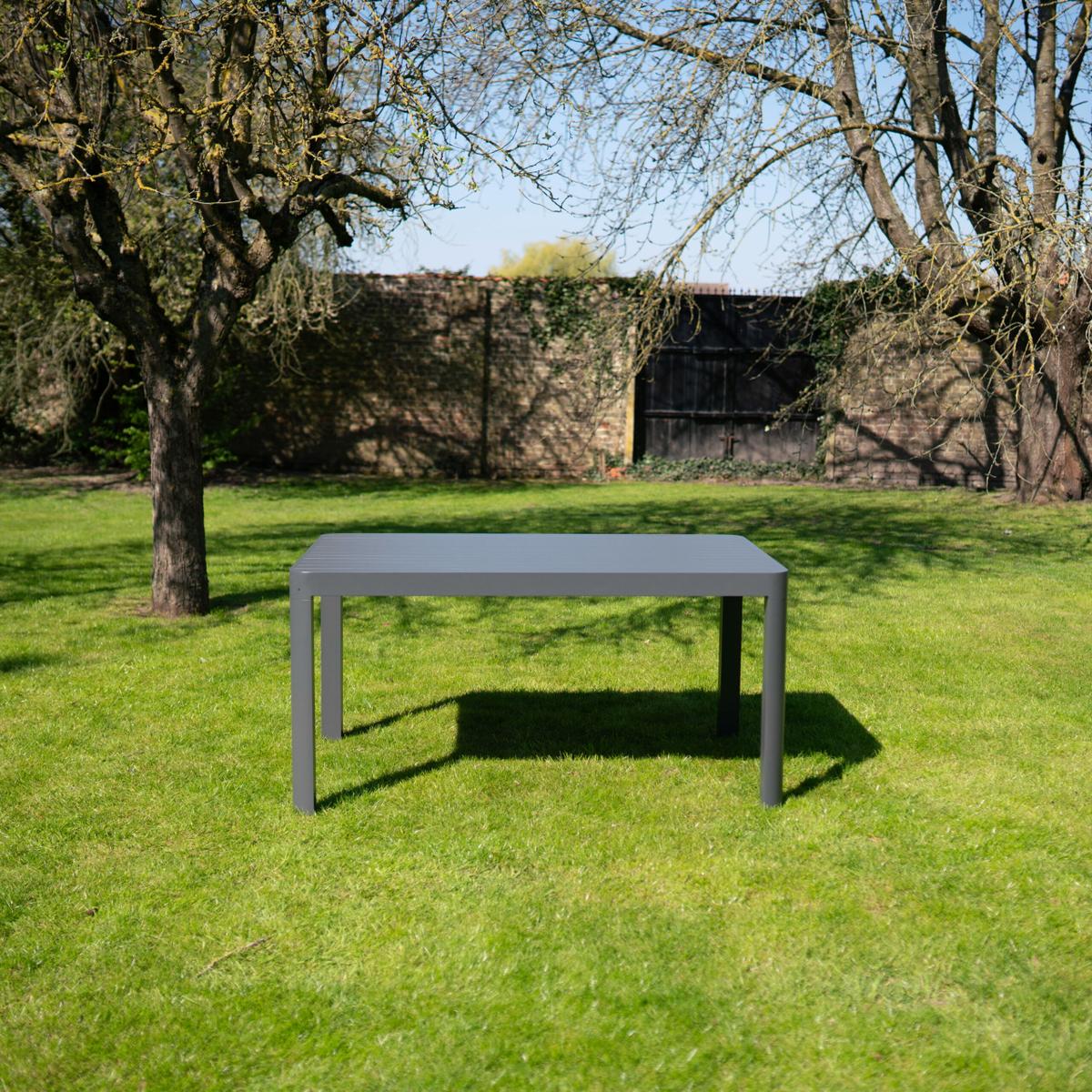 product/w/i/wilsa-garden_600811_gris_3.jpg