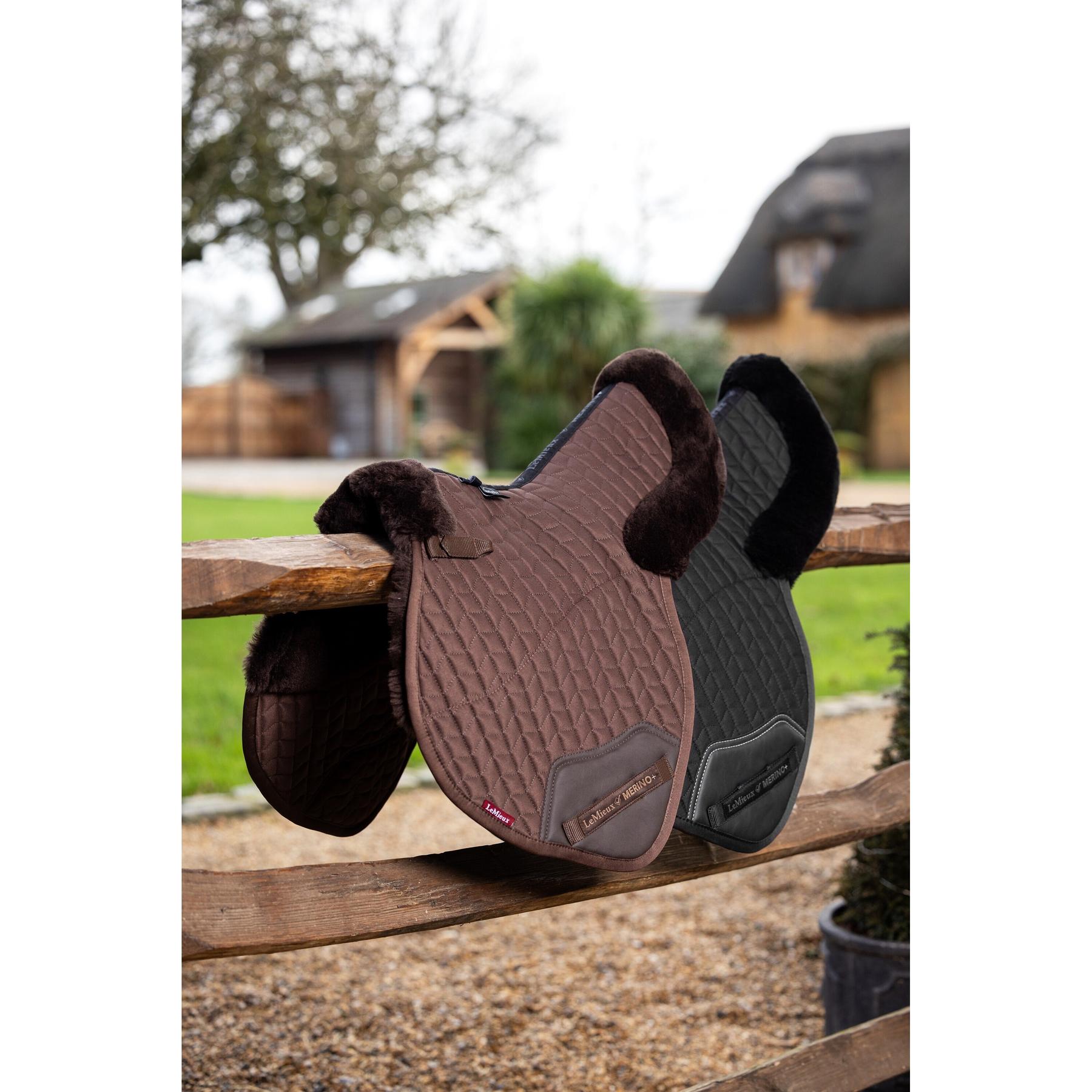 product/l/e/lemieux_it04889004_black_2.jpg