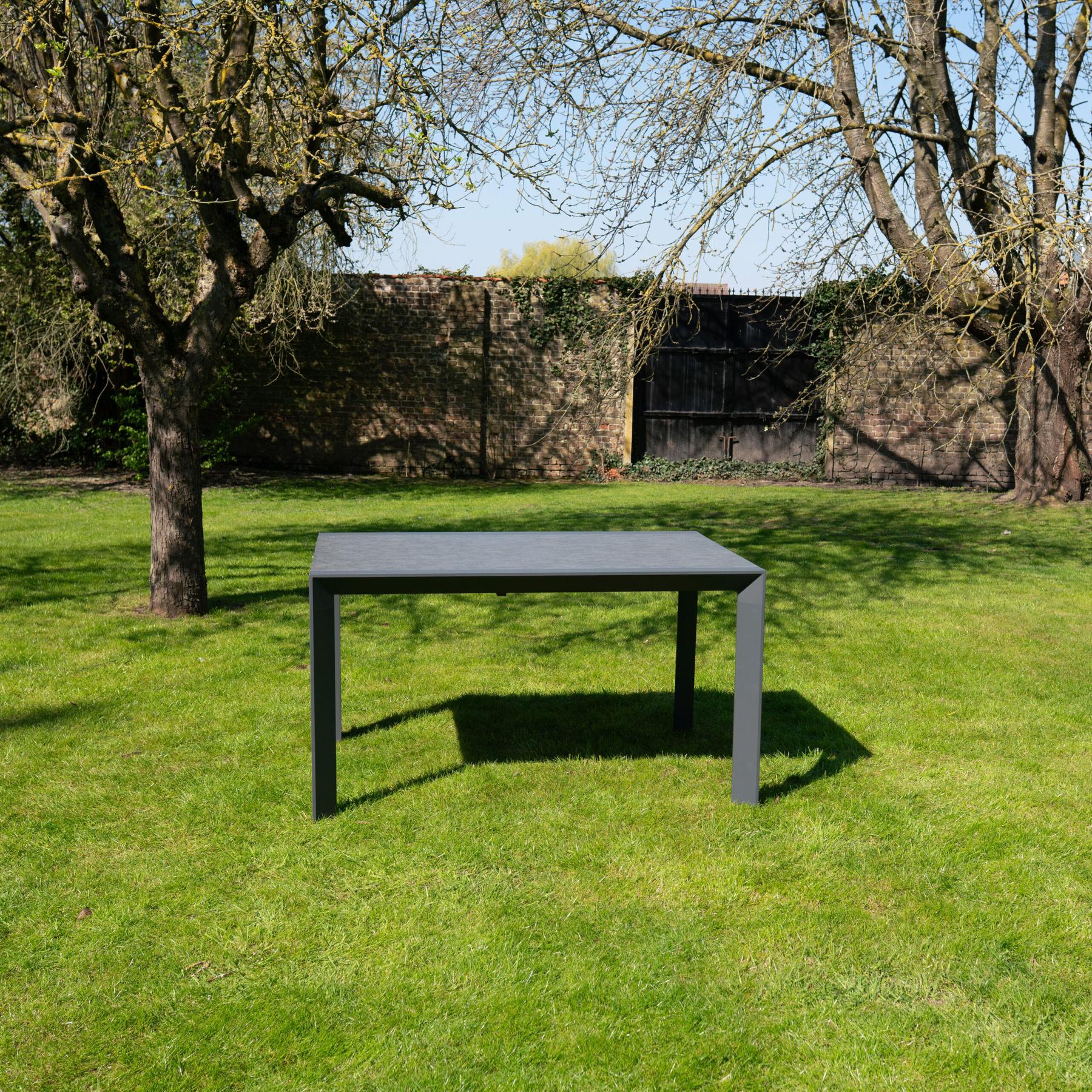 product/w/i/wilsa-garden_600801_gris_2.jpg