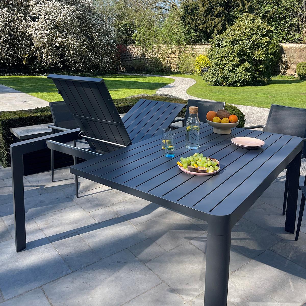 product/w/i/wilsa-garden_600813_gris_4.jpg