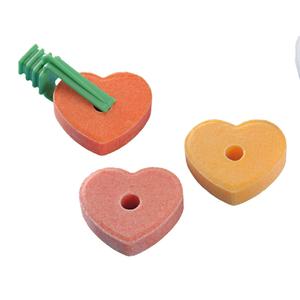 25410-pierre-a-sel-pour-rongeurs-coeur-avec-attache-nobby-pet-orange-rouge-jaune-30-g